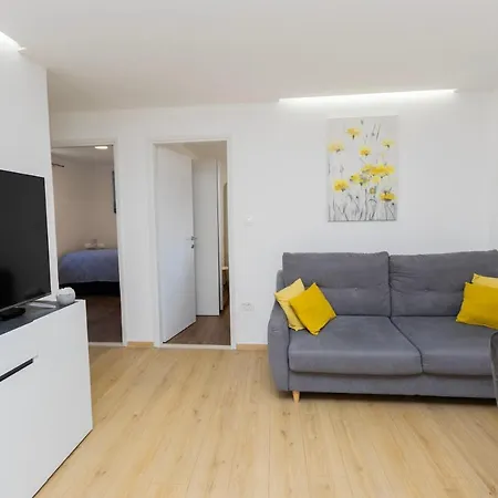 Modern Cozy Bonnie In Center Of Split. Apartamento